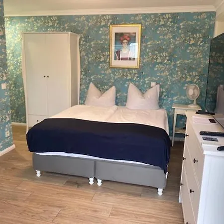 Гостевой дом Altes Forstamt Эберсвальде-Финов